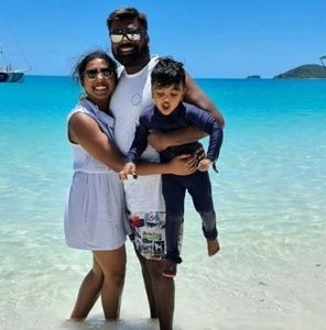 Meet your Posher, Meenakshianandi